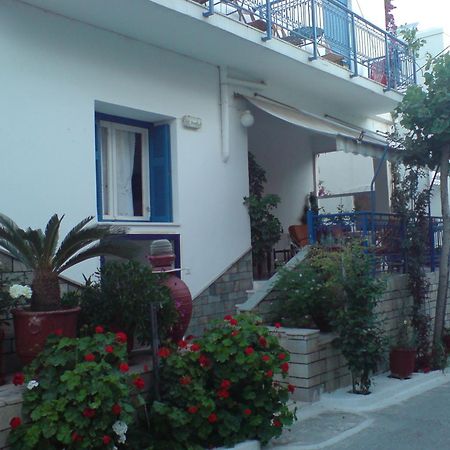 Отель Vakhos Naxos City Экстерьер фото