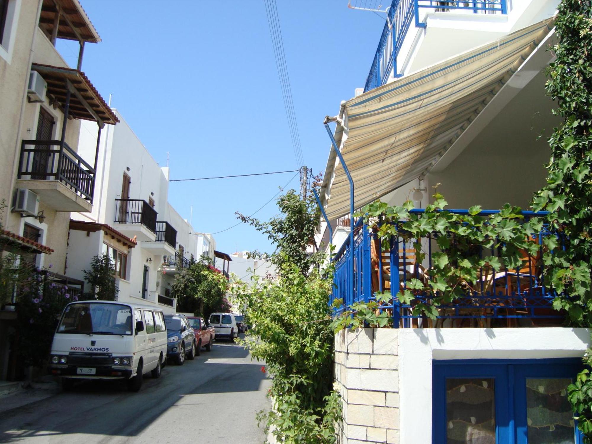 Отель Vakhos Naxos City Экстерьер фото